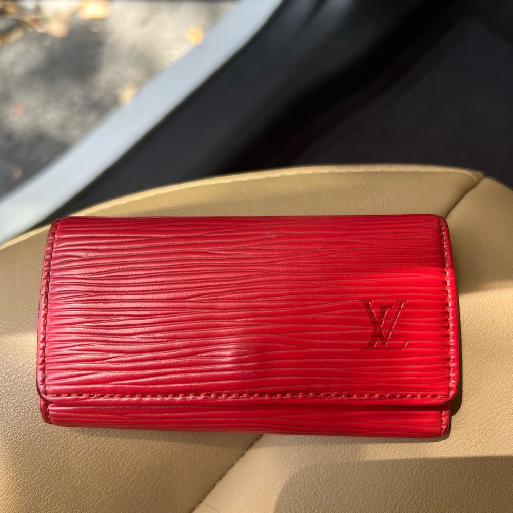 Louis Vuitton Epi 4 Key Holder Authentic